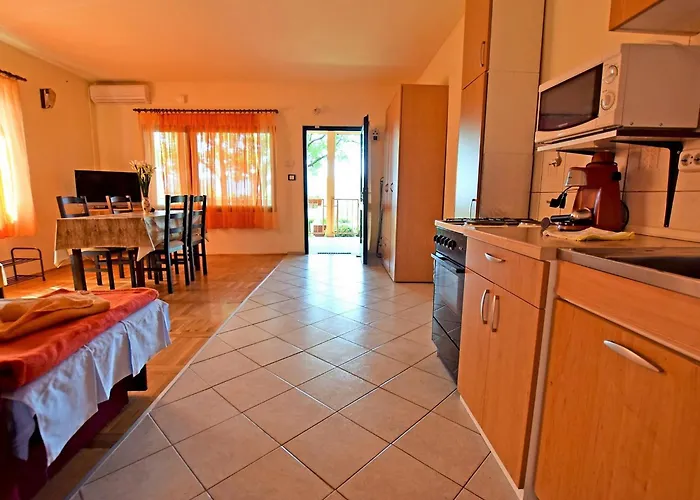 Pinka Apartment *