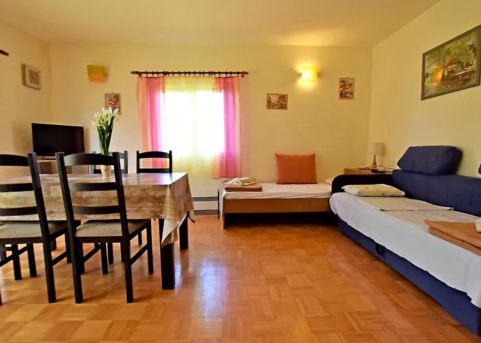 Apartment Pinka *