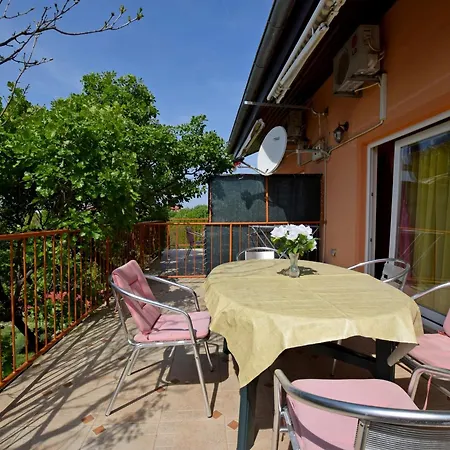 Pinka Apartment
