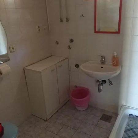 Pinka Apartment *
